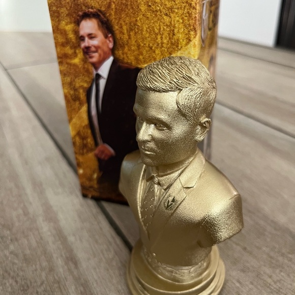 Vegas Golden Knights Bruce Cassidy figurine statue bust - Picture 5 of 7